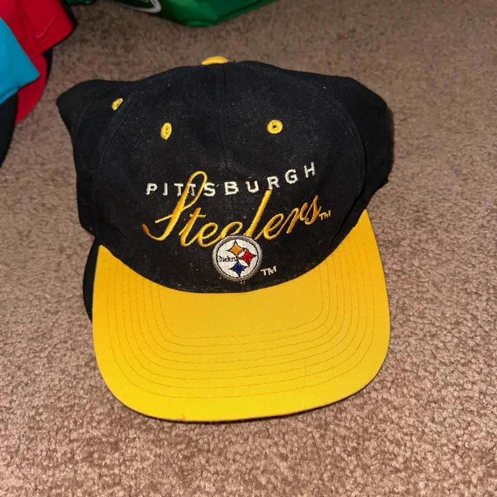 Vintage Pittsburgh Steelers Black and Yellow Hat
